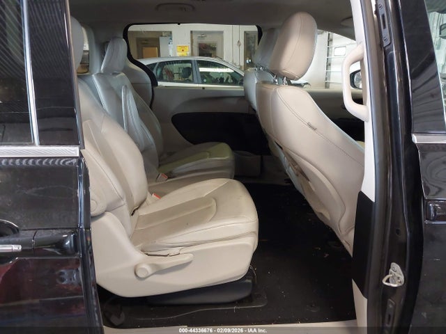 2021 CHRYSLER PACIFICA HYBRID 2C4RC1L71MR599516 Photo 7