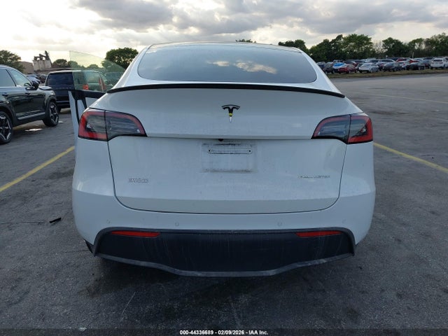 Продажа на аукционе авто 2021 Tesla Model Y Long Range Dual Motor All-wheel Drive, vin: 5YJYGAEE4MF186934, номер лота: 44336689