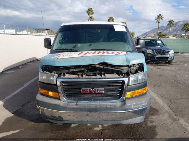 GMC Savana 2500 Work Van 2018 1GTW7AFG4J1214873 Image 13