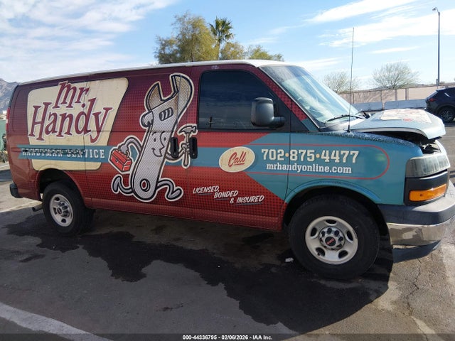GMC Savana 2500 Work Van 2018 1GTW7AFG4J1214873 Image 14