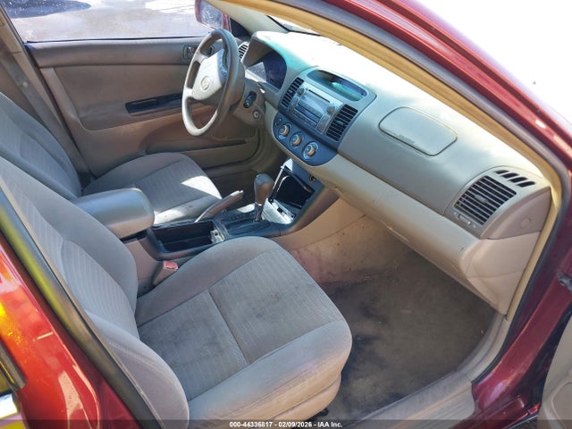 44336817 :رقم المزاد ، 4T1BE32K56U116186 vin ، 2006 Toyota Camry Le مزاد بيع