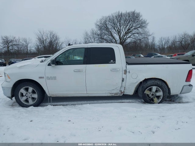 Продажа на аукционе авто 2017 Ram 1500 Big Horn  4x4 5'7 Box, vin: 3C6RR7LT2HG746931, номер лота: 44336843