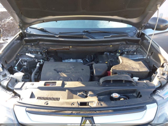 2016 MITSUBISHI OUTLANDER JA4AZ3A32GZ031691 Photo 9