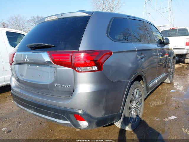 2016 MITSUBISHI OUTLANDER JA4AZ3A32GZ031691 Photo 3