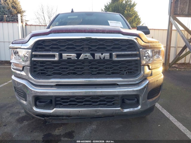 3C6UR5CL6MG538592 RAM 2500 Tradesman 4x4 6&#039;4 Box