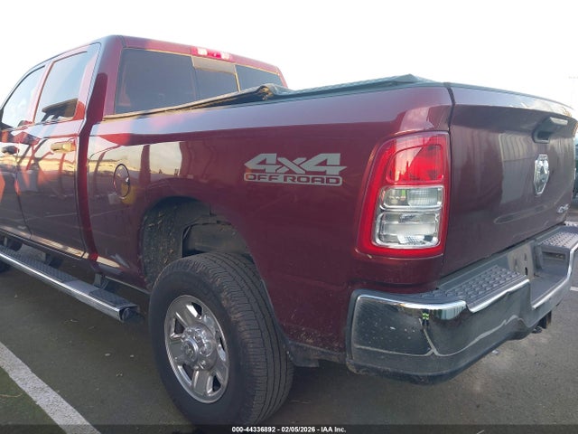 3C6UR5CL6MG538592 RAM 2500 Tradesman 4x4 6&#039;4 Box