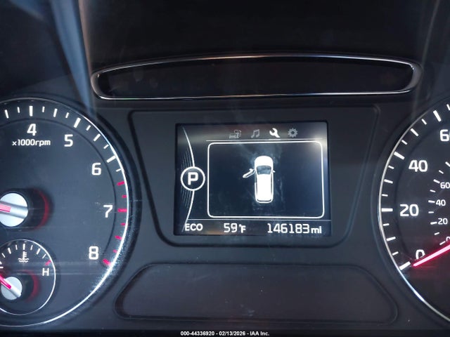 5XYPGDA56HG311577 KIA Sorento 3.3l Lx