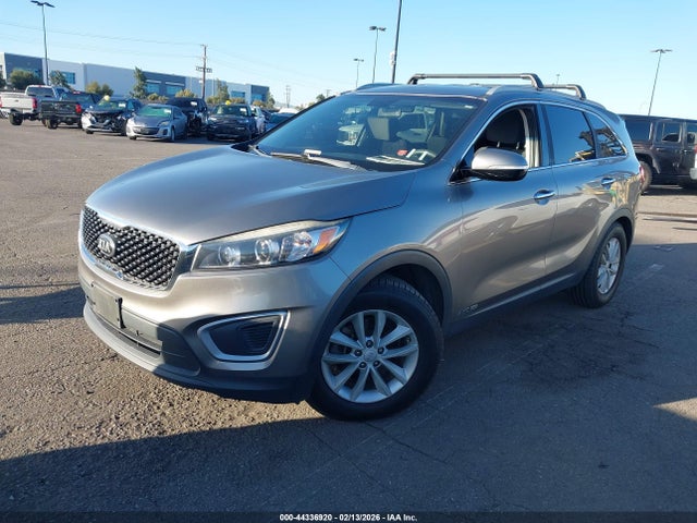 5XYPGDA56HG311577 KIA Sorento 3.3l Lx
