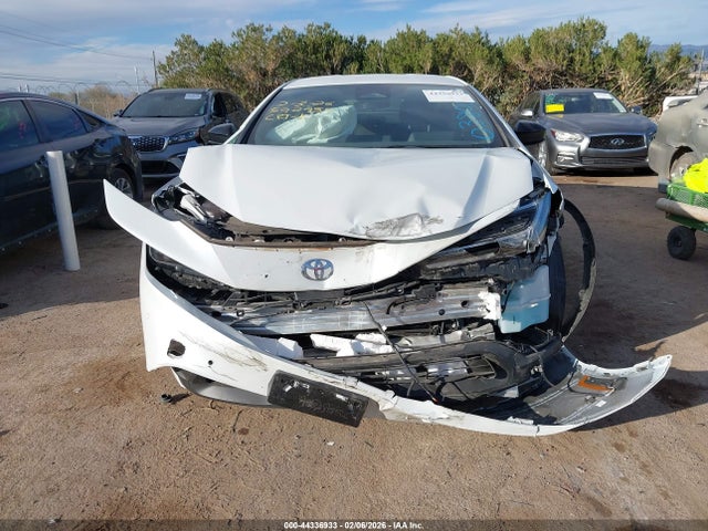 JTDACAAU8R3038008 Toyota Prius Le