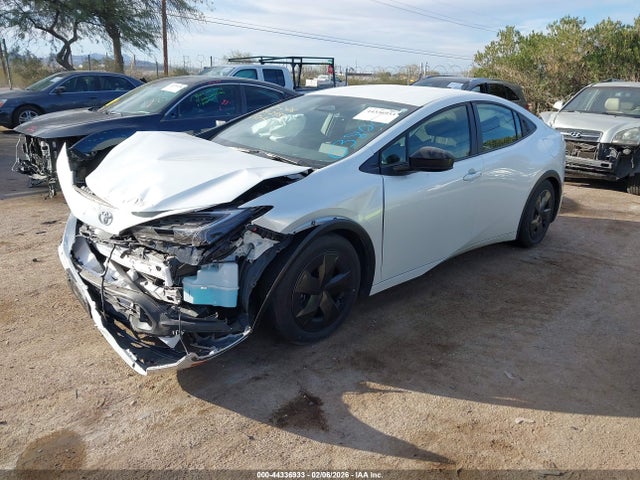 JTDACAAU8R3038008 Toyota Prius Le