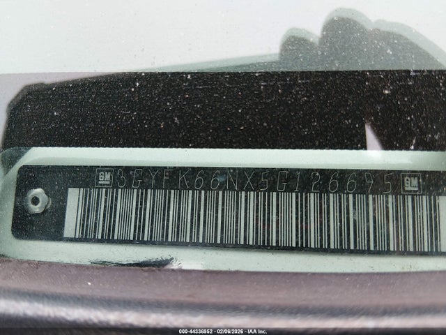 2005 CADILLAC ESCALADE ESV 3GYFK66NX5G126695 Photo 8
