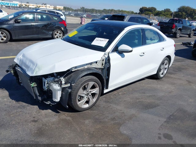 2024 AUDI A3 WAUHUDGYXRA019637 Photo 1