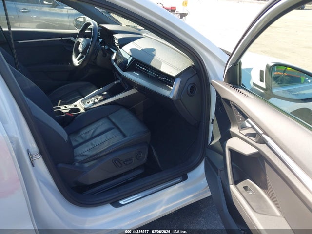 2024 AUDI A3 WAUHUDGYXRA019637 Photo 4