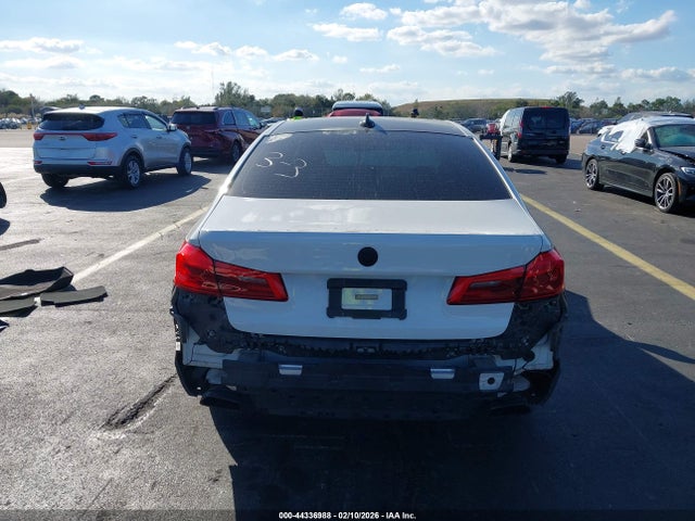 2017 Bmw 540i მანქანა იყიდება აუქციონზე, vin: WBAJE5C35HG917217, აუქციონის ნომერი: 44336988