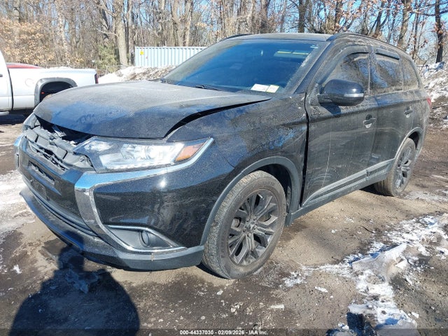 2018 MITSUBISHI OUTLANDER JA4AD3A33JZ018552 Photo 1