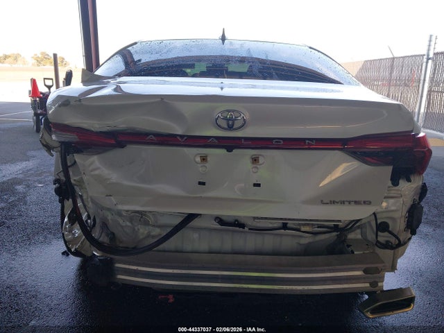4T1BZ1FB8KU027080 Toyota AVALON LIMITED