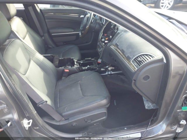 2C3CCAETXFH921907 Chrysler 300C