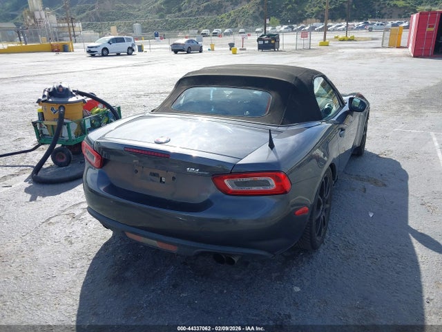2017 FIAT 124 SPIDER JC1NFAEK5H0108093 Photo 3