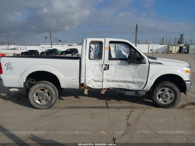 Ford F-250 Xlt 2015 1FT7X2B66FEB24549 Image 13