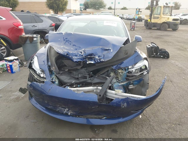 2023 Tesla Model 3 Rear-wheel Drive მანქანა იყიდება აუქციონზე, vin: 5YJ3E1EA8PF654777, აუქციონის ნომერი: 44337079