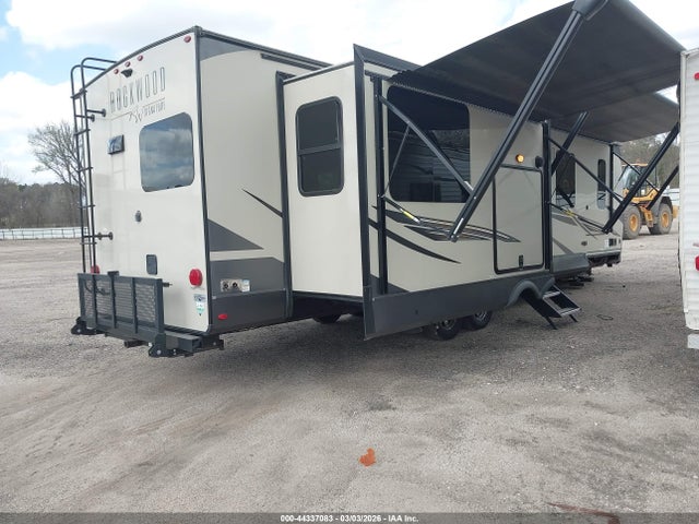 44337083 :رقم المزاد ، 4X4TRLH27N1898098 vin ، 2022 Rockwood Ct مزاد بيع