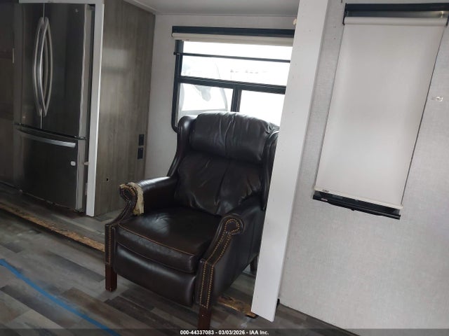 44337083 :رقم المزاد ، 4X4TRLH27N1898098 vin ، 2022 Rockwood Ct مزاد بيع