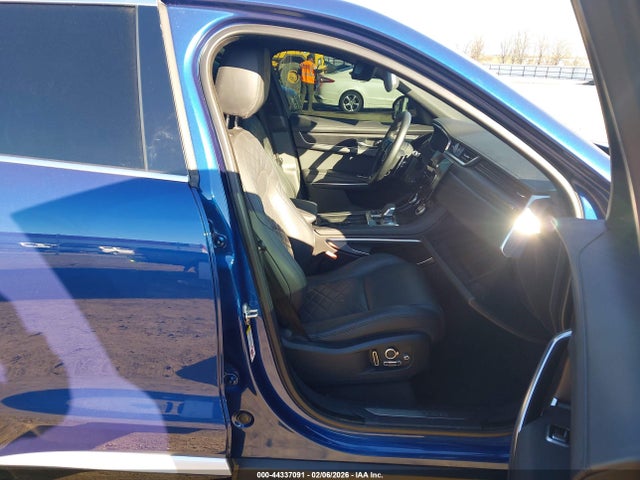 2022 JAGUAR F-PACE SADCJ2EX1NA699074 Photo 4