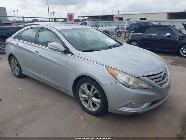 Auction sale of the 2011 Hyundai Sonata Limited, vin: 5NPEC4AC1BH016999, lot number: 44337099