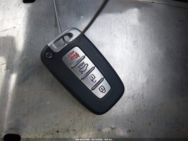 2011 Hyundai Sonata Limited მანქანა იყიდება აუქციონზე, vin: 5NPEC4AC1BH016999, აუქციონის ნომერი: 44337099