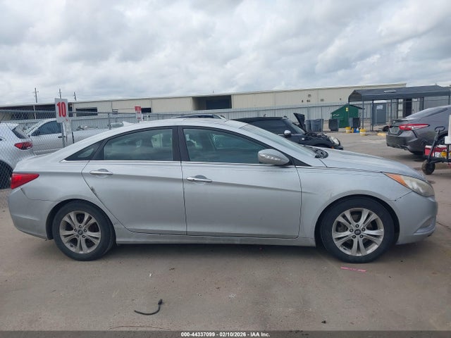 2011 Hyundai Sonata Limited მანქანა იყიდება აუქციონზე, vin: 5NPEC4AC1BH016999, აუქციონის ნომერი: 44337099
