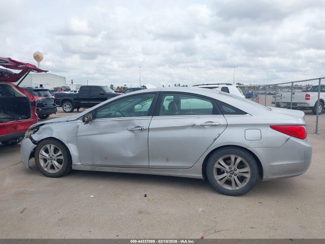 2011 Hyundai Sonata Limited მანქანა იყიდება აუქციონზე, vin: 5NPEC4AC1BH016999, აუქციონის ნომერი: 44337099