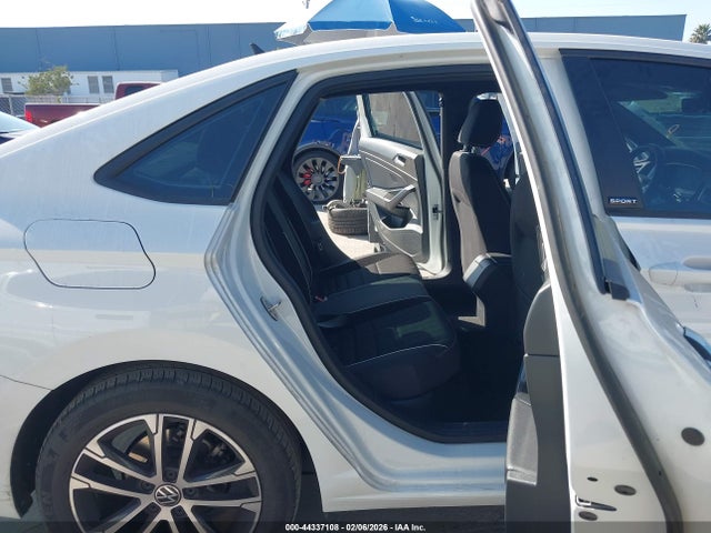 3VWBM7BU8RM036063 Volkswagen Jetta 1.5t Sport