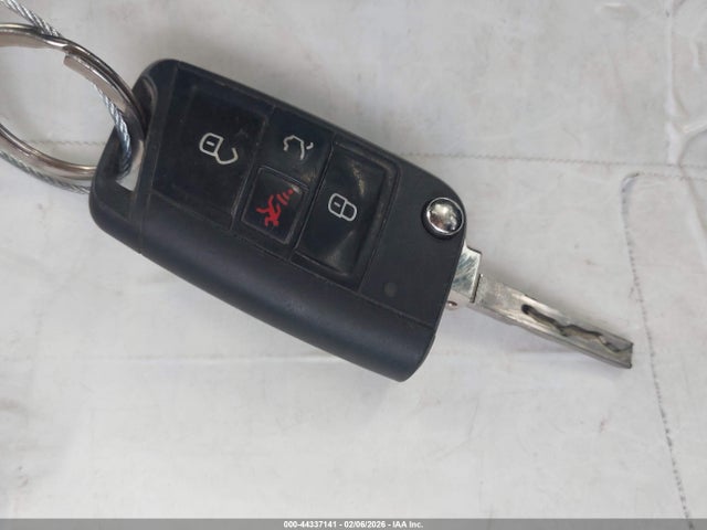 3VWN57BU6KM013140 Volkswagen Jetta 1.4t S