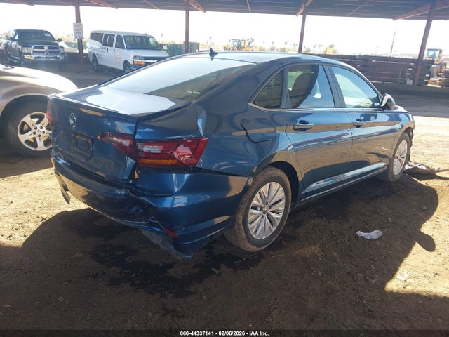 3VWN57BU6KM013140 Volkswagen Jetta 1.4t S