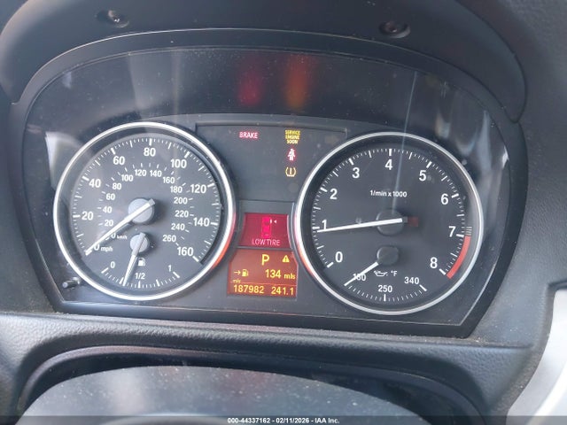 2011 BMW 3 SERIES WBAKE3C57BE557154 Photo 6