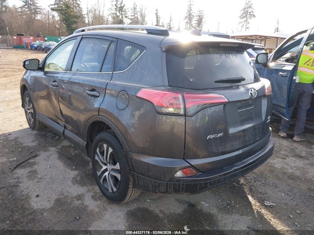 JTMBFREVXJJ741896 Toyota RAV4 LE