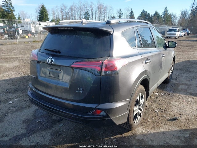 JTMBFREVXJJ741896 Toyota RAV4 LE