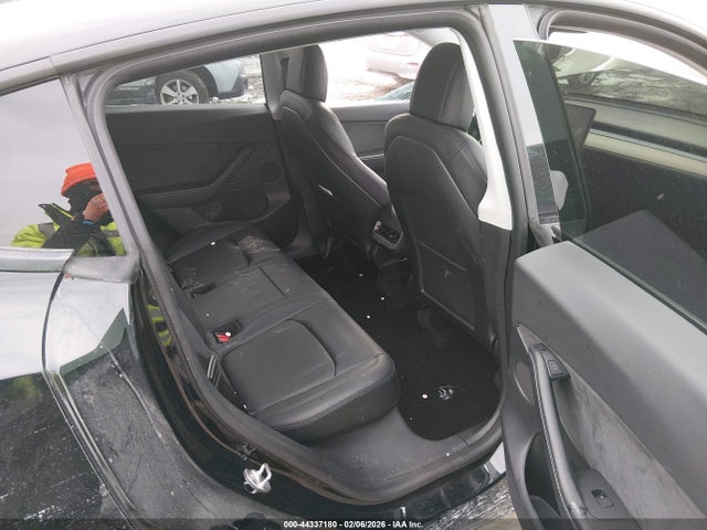 2022 Tesla Model Y Performance Dual Motor All-wheel Drive მანქანა იყიდება აუქციონზე, vin: 7SAYGDEF9NF366571, აუქციონის ნომერი: 44337180