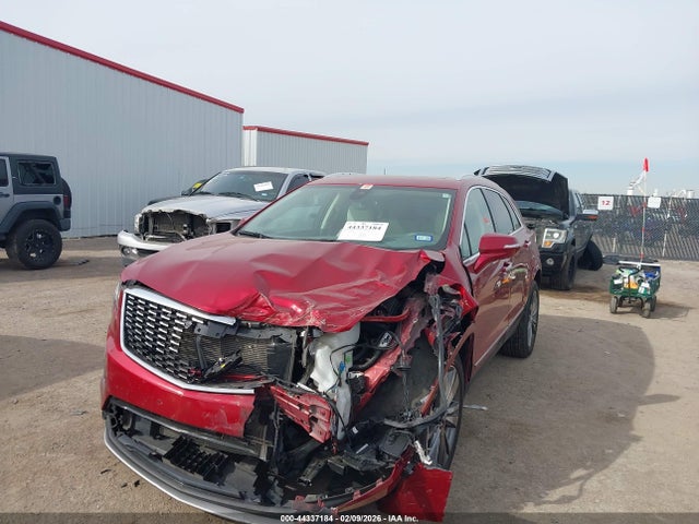2021 CADILLAC XT5 1GYKNCRS6MZ196246 Photo 1