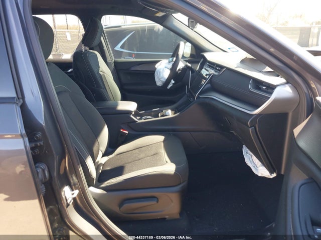 2025 JEEP GRAND CHEROKEE L 1C4RJKAG1S8737434 Photo 4
