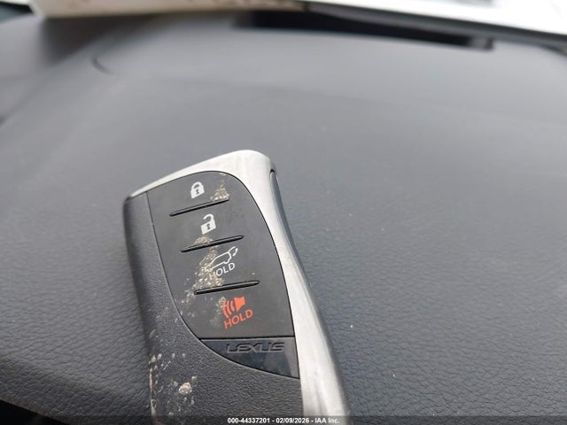 44337201 :رقم المزاد ، 2T2BBMCA3TC108178 vin ، 2026 Lexus Rx 350h Premium+ مزاد بيع