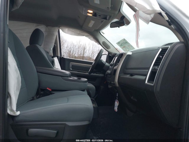 44337304 :رقم المزاد ، 1C6RR7TT5KS648234 vin ، 2019 Ram 1500 Classic Slt  4x4 6'4 Box مزاد بيع