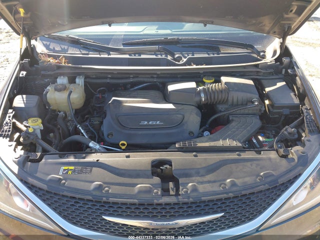 Aukcja sprzedaży 2017 Chrysler Pacifica Touring-l Plus, vin: 2C4RC1EG0HR577574, numer aukcji: 44337333