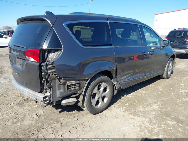 Aukcja sprzedaży 2017 Chrysler Pacifica Touring-l Plus, vin: 2C4RC1EG0HR577574, numer aukcji: 44337333