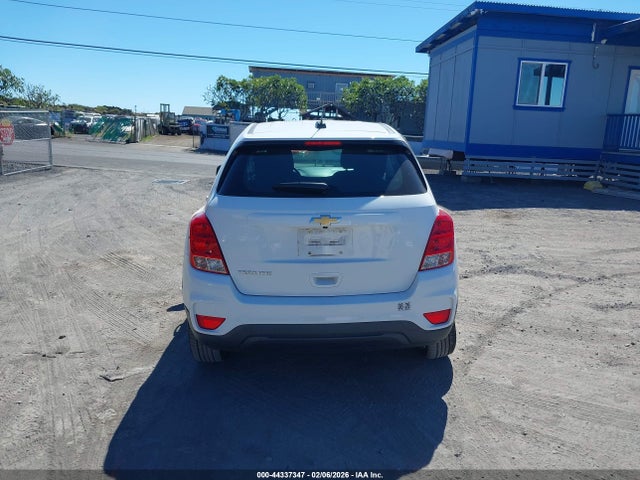 Chevrolet TRAX LS 2018 KL7CJNSB3JB605252 Image 16