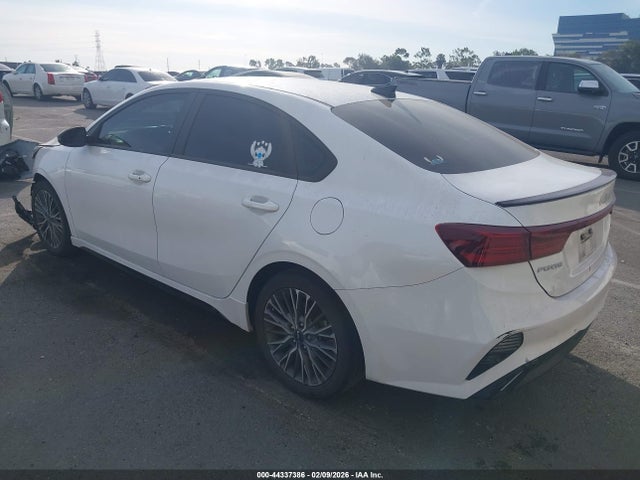 3KPF54AD4NE436997 KIA Forte Gt-line