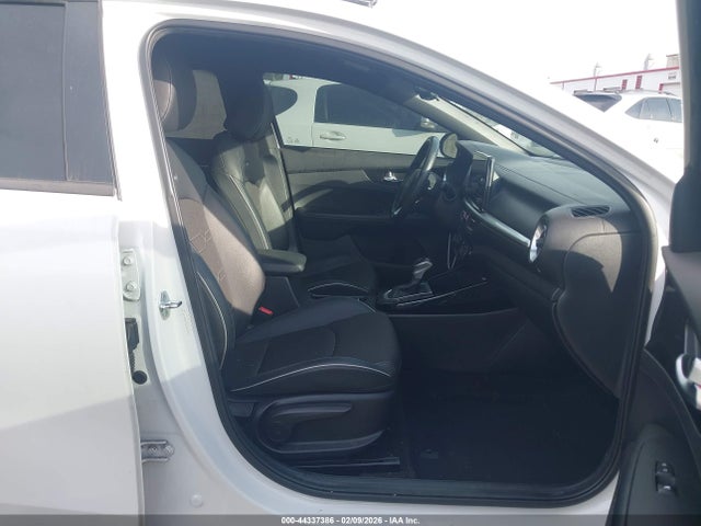 3KPF54AD4NE436997 KIA Forte Gt-line