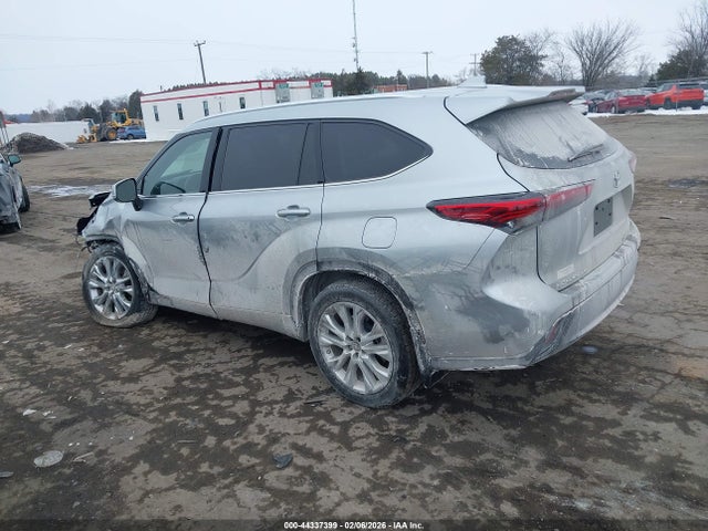 2020 TOYOTA HIGHLANDER 5TDDZRBH0LS034990 Photo 2