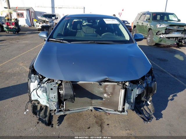 Toyota Corolla Hybrid Le 2022 JTDEAMDE2NJ053266 Image 13