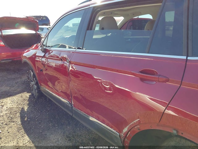 Продажа на аукционе авто 2018 Volkswagen Tiguan 2.0t Se/2.0t Sel, vin: 3VV2B7AX9JM029567, номер лота: 44337402